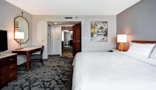 Executive King Suite - Non-Smoking