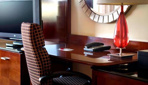 Executive One-Bedroom King Suite with Sofa Bed