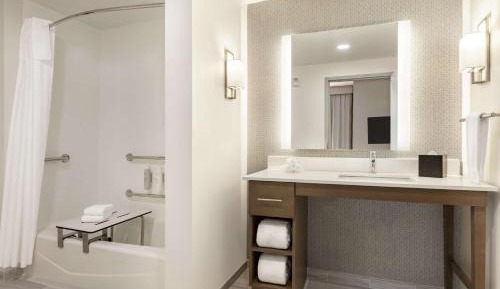 King Studio Suite with Accessible Tub - Mobility Access