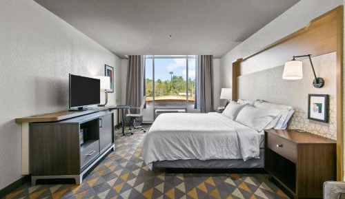 Standard King Room