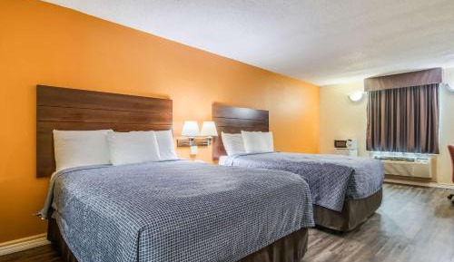 Queen Room with Two Queen Beds - Non-Smoking