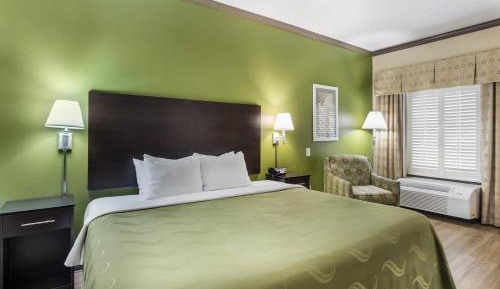 King Room with Sofa Bed - Non-Smoking