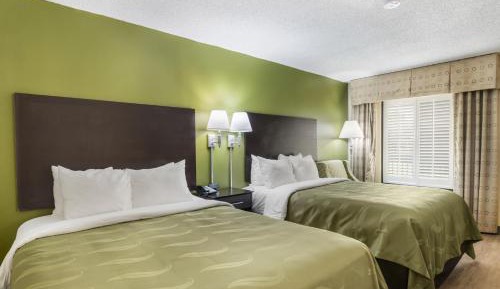 Queen Room with Two Queen Beds - Non-Smoking