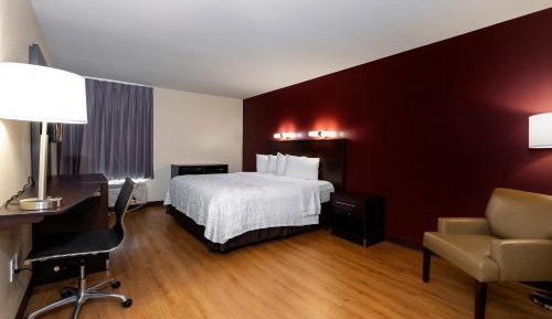 Deluxe King Room Disability Access Smoke Free