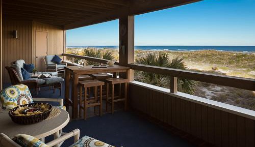 Three-Bedroom Apartment with Ocean View