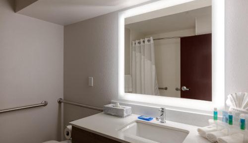 Queen Room - Disability Access/Hearing Accessible