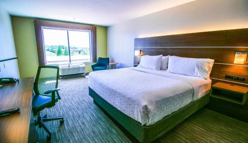 King Room - Mobility Access/Hearing Accessible