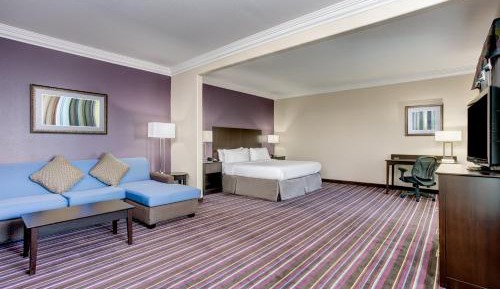 King Suite - Communication Accessible