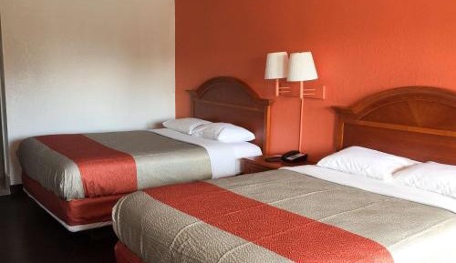 Deluxe Queen Room with Two Queen Beds - Non-Smoking