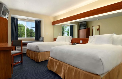Normal Hotel | Microtel Inn & Suites Huntsville