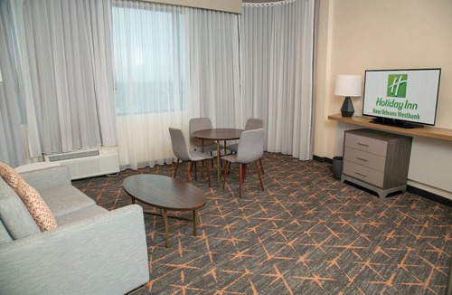 Terrytown Hotel | Holiday Inn New Orleans West Bank Tower by IHG