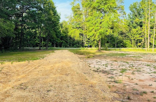 Grady RV Rental | Enjoy the peaceful country scenery and the serenity of being one with nature!