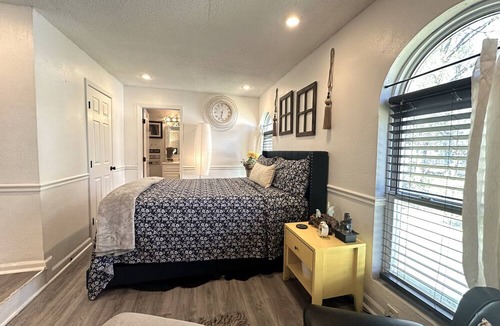 Atlanta House | Nirvana - Cozy retreat with room for the entire family just minutes from Atlanta