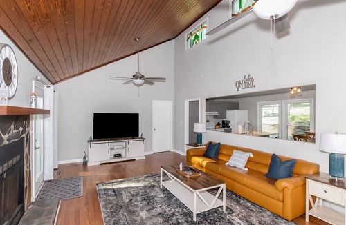 Eatonton House | 3BR/2BA Lake Oconee Retreat
