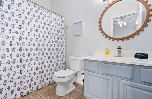 Auburn Condo | Walk to Arena Room 2 with Shared Living