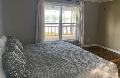 Lowndesboro Cottage | A nice quiet little place on the Alabama River