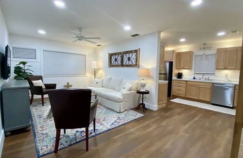 Brewton House | The Reunion House Is a Great Retreat in The Heart of Brewton, Alabama!