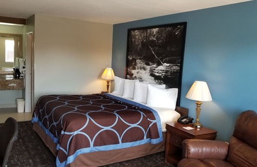 McGehee Hotel | Super 8 by Wyndham McGehee