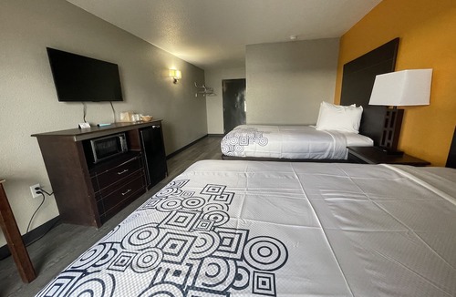 Farmerville Hotel | D'Arbonne Lake Motel