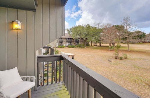 Diamondhead Condo | Golf Course Views! Couple's Retreat in Diamondhead