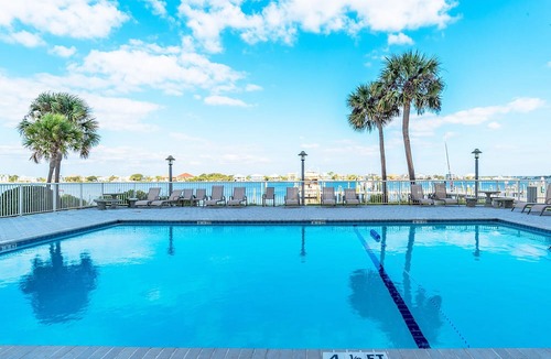 Villa Sabine Condo | Sabine Yacht & Racquet #5C | Boat Slips, Views!