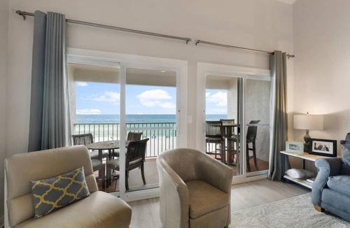 Seagrove Beach Condo | Beachfront, Private Beach, Family Fav - 30A - Great Location, Free Golf Daily