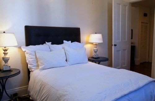 Garden District Condo | Elegant, Luxuriously Furnished Historic Property In The Garden District Sleeps 4