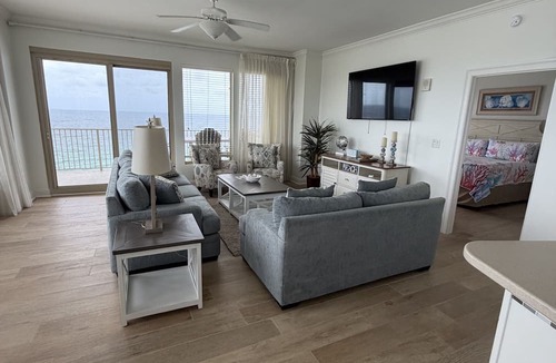 Thomas Drive Condo | Gulf Front 3 Bedroom; Wrap-around balcony; Newly renovated, including bunkbeds.