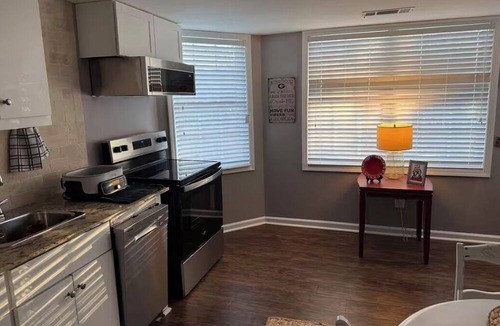 Farmington House | The Corner Suite-Close to The Dawgs’ Classic City