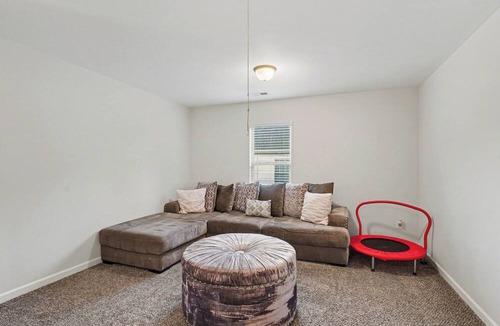 Hampton House | Peaceful&Spacious Retreat for the Whole Family