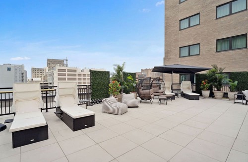 Central Business District Hotel | The Eleanor New Orleans 4BD/4B - All King Bedrooms