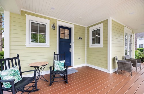 Laurel Grove House | LAKE FRONT~Golf Cart*~ Pool, Hot tub, Gym, FREE ACTIVITIES, WiFi