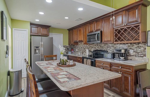 Winter Springs House | Pure Vida - Your home away from home!