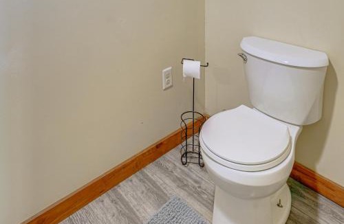 Sontag House | Hike & Fish! 5-Unit Wesson Escape w/Private Beach