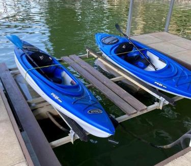 Tullahoma House | Lynchburg's Best-Kept Secret: A Unique Rental with Private Dock and Open Water Views