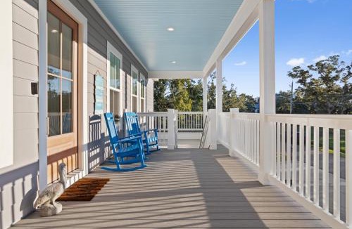 Henderson Point House | Heron Retreat - Heated Pool and Walk to Beach