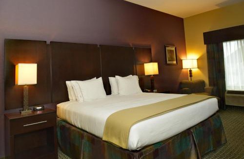 Zachary Hotel | Holiday Inn Express Baton Rouge North by IHG