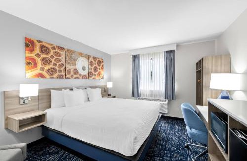 Shreveport Hotel | Clarion Pointe Shreveport West
