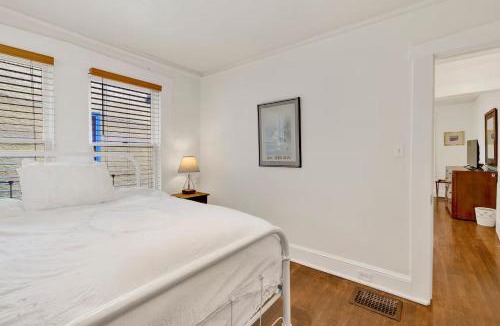 Crestline Heights House | Family and Pet friendly Charming Cozy Casita