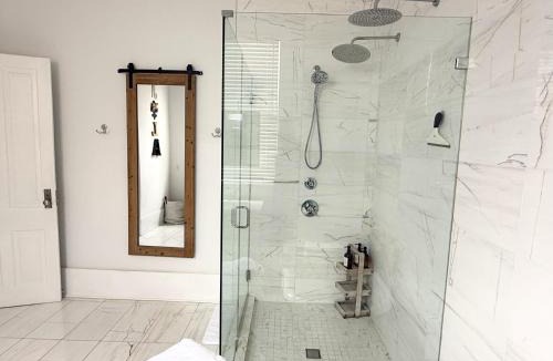 Faubourg Marigny Bed & Breakfast | Luxury Spacious Home - 3 Block Walk to French Quarter