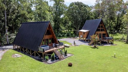 New Iberia Ski Chalet | Luminous Elegant A-Frame with Jacuzzi and Lofted Areas in Louisiana