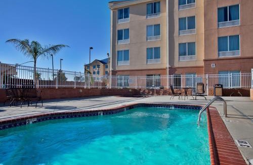Little Woods Hotel | Holiday Inn Express New Orleans East by IHG