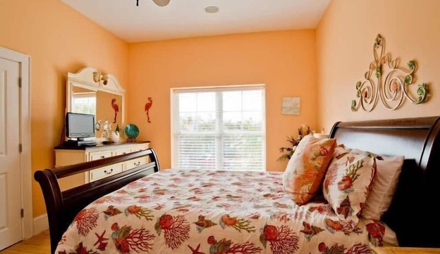 Tranquil Retreat: Walk Out to Banana Bay White Sand Beach on the Intracoastal