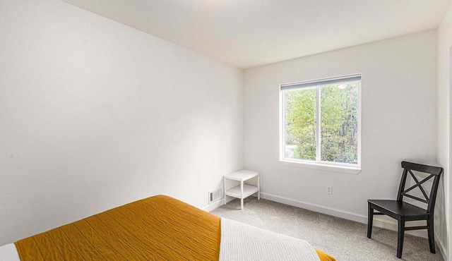 Boardman Riverfront Retreat Close to Downtown TC 800