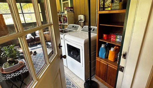Newly renovated 100% privacy Very quite studio with private entrance