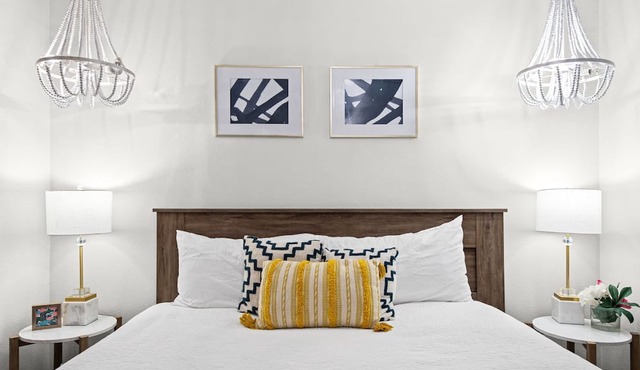The Salty Dog on 30a: Modern Updates, 1 Minute to the Beach!