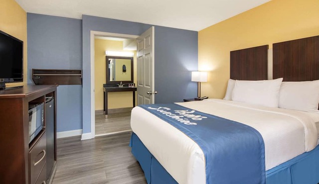 Days Inn by Wyndham Muscle Shoals Florence