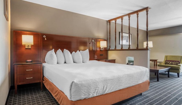SureStay Plus Hotel by Best Western Greenwood