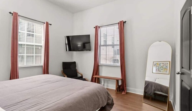Garden District | Garage Parking |3 Beds+Workspace