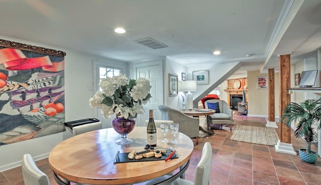4 Mi to French Quarter: NOLA Apt w/Garden Patio